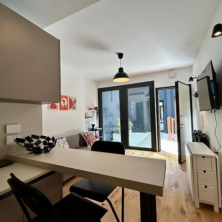 Kibilu Luxury Apt With Terrace, Isola District And Near Garibaldi Station Milan Bagian luar foto