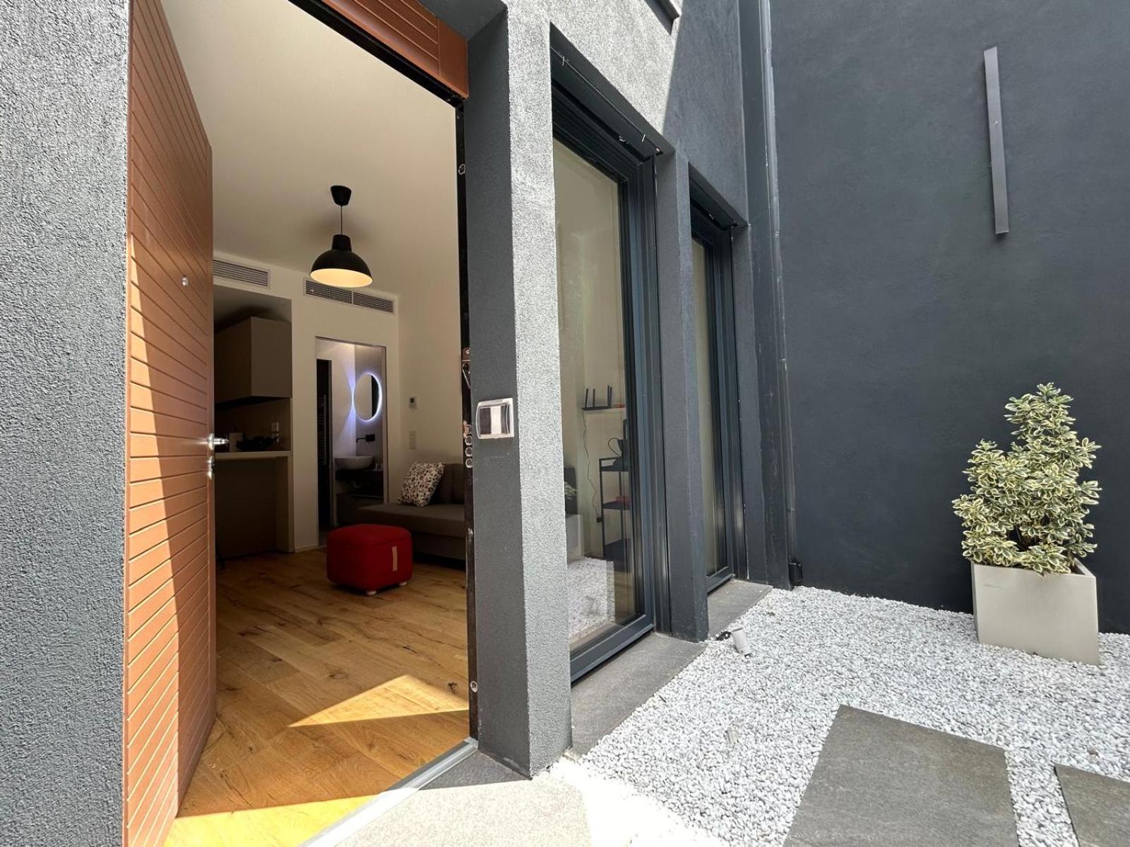 Kibilu Luxury Apt With Terrace, Isola District And Near Garibaldi Station Milan Bagian luar foto