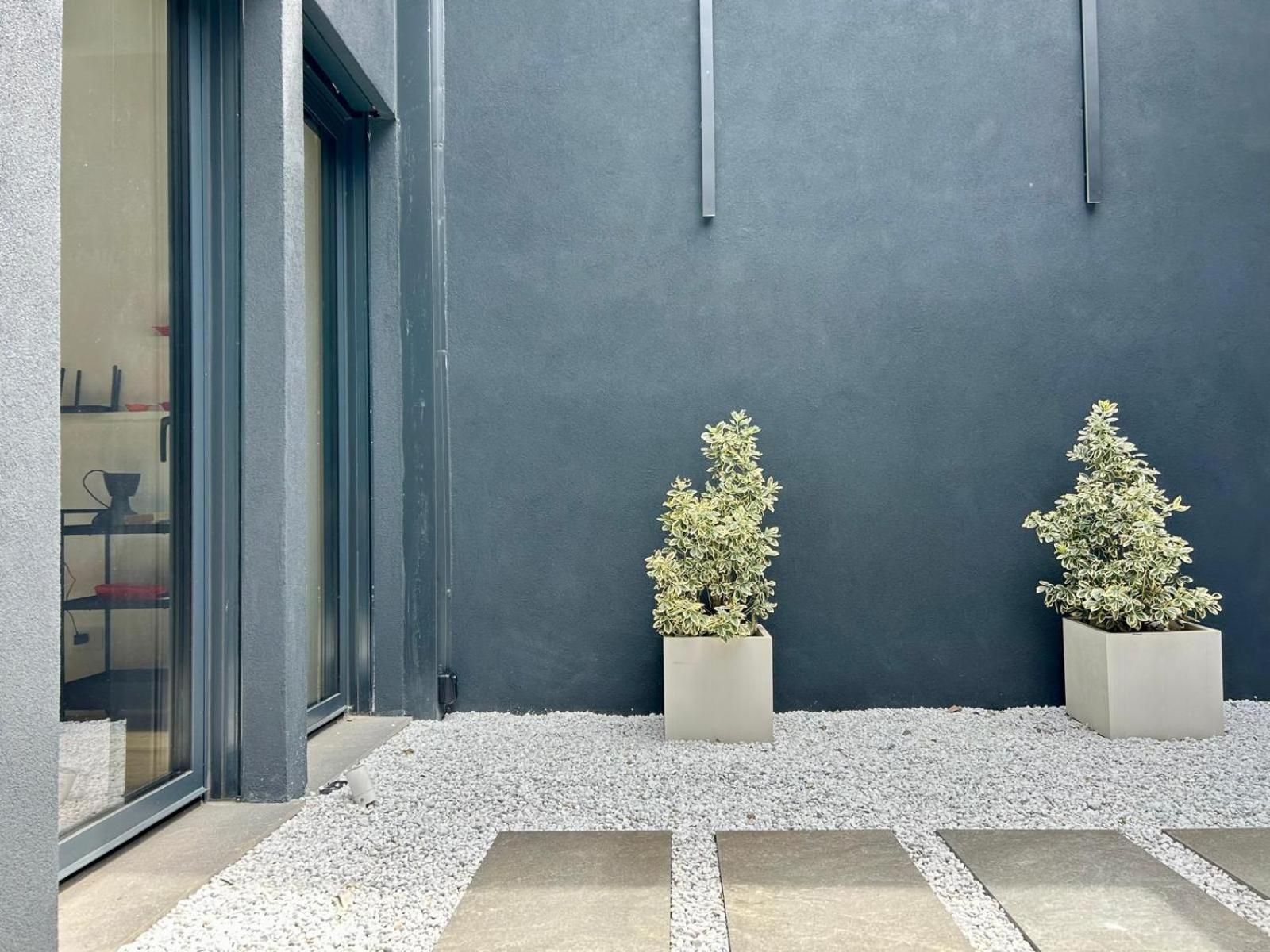 Kibilu Luxury Apt With Terrace, Isola District And Near Garibaldi Station Milan Bagian luar foto